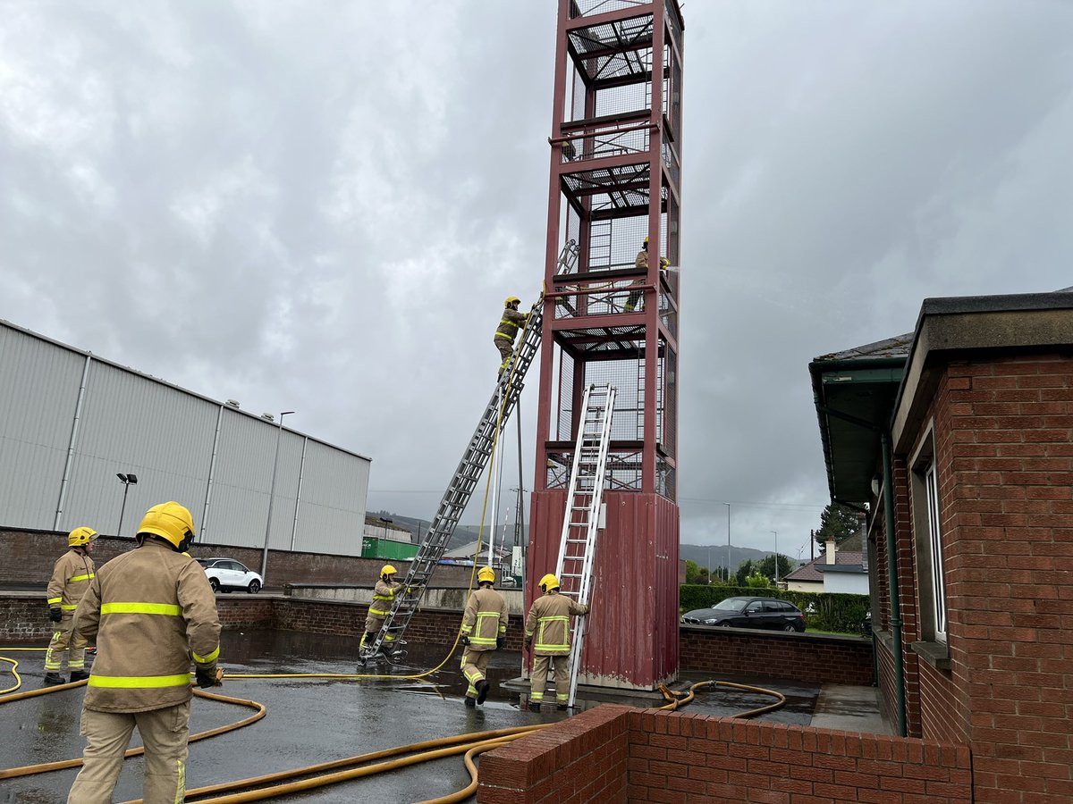 marksmyth777's tweet photo. Fantastic evening with the crew at Warrenpoint Fire Station doing the AC Inspection. Very competent crews giving full assurance. Station and equipment immaculate and always ready and prepared to keep our Communities safe! 👍👏👏 @NIFRSOFFICIAL @nifrssouth https://t.co/Q7213yWc7t