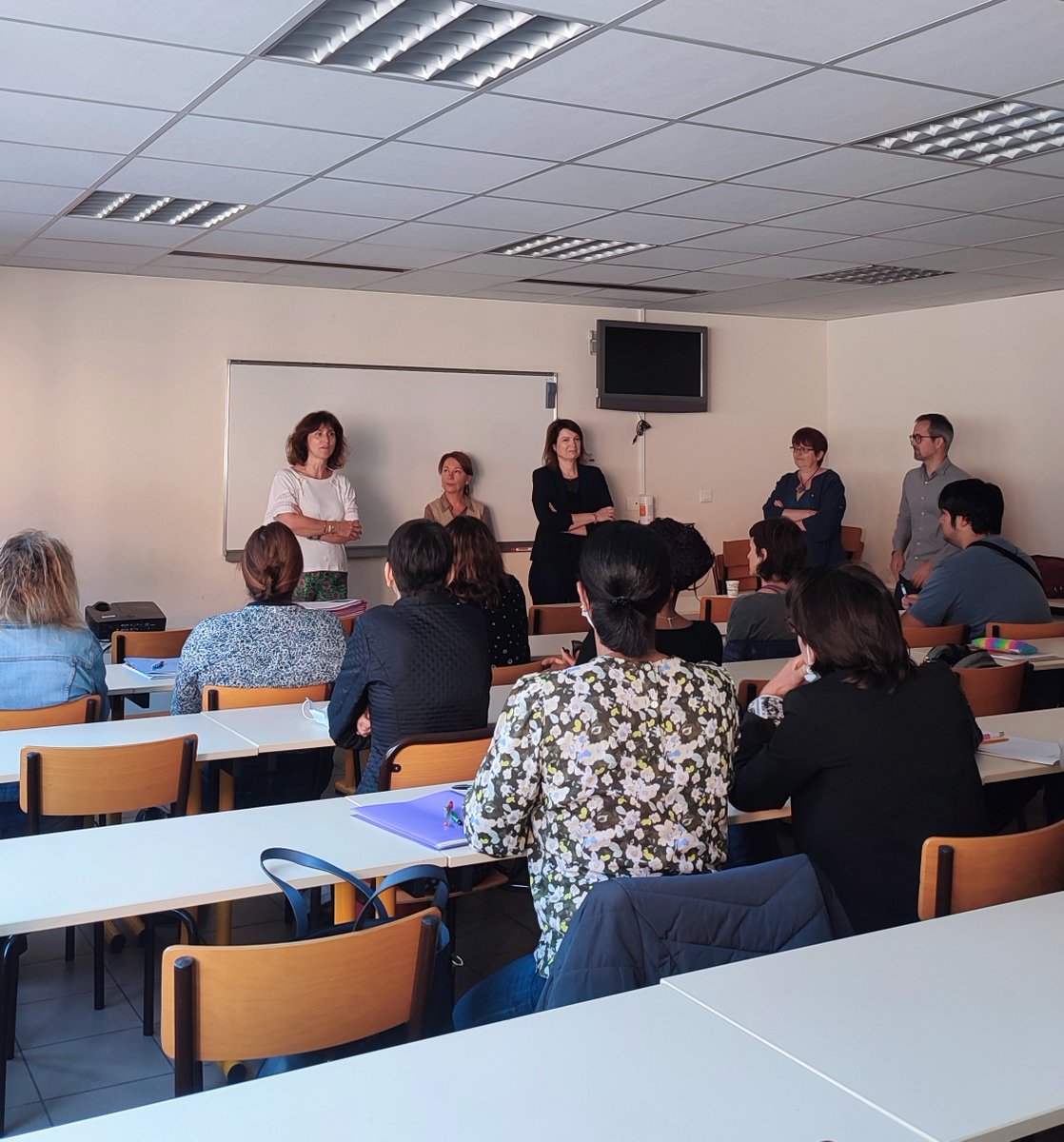 LaMut_fr's tweet photo. [🎓 Formation] Rentrée réussie pour les participants à la première session Mut' Class à HETIS à Nice ! 😄👌 L'objectif de cette #formation, en collaboration avec nos partenaires @poleemploi_06, l’Institut d’Enseignement Supérieur de Travail Social de Nice #HETIS... [1/4] https://t.co/jzeVZ0lvZZ