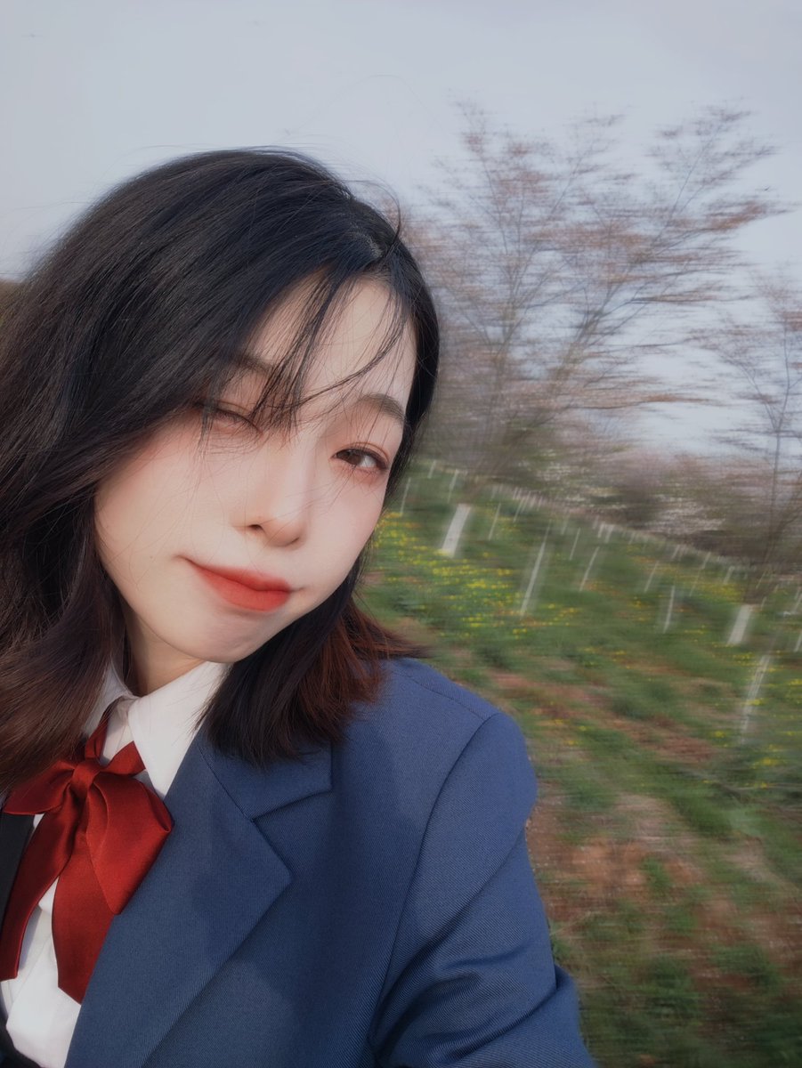 zangdehui's tweet photo. 春天时期的照片呀😇 https://t.co/VhgmAKMZeB