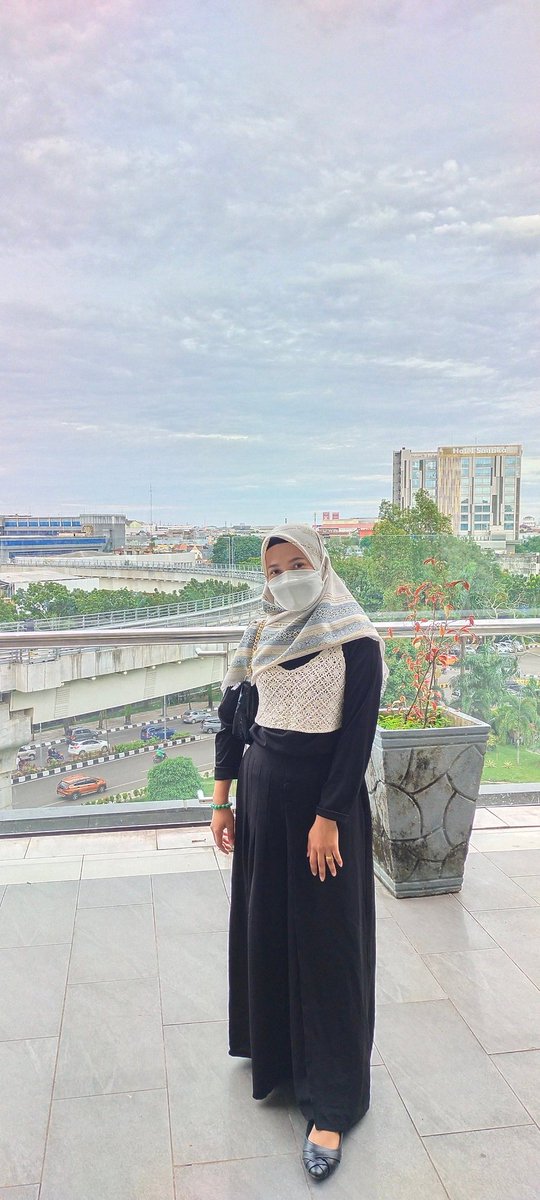 Hidup ini berproses, syukuri hadapi dan nikmati ❤️ Semoga takdir takdir baik selalu menghampiri 🤗
#WelcomeBack