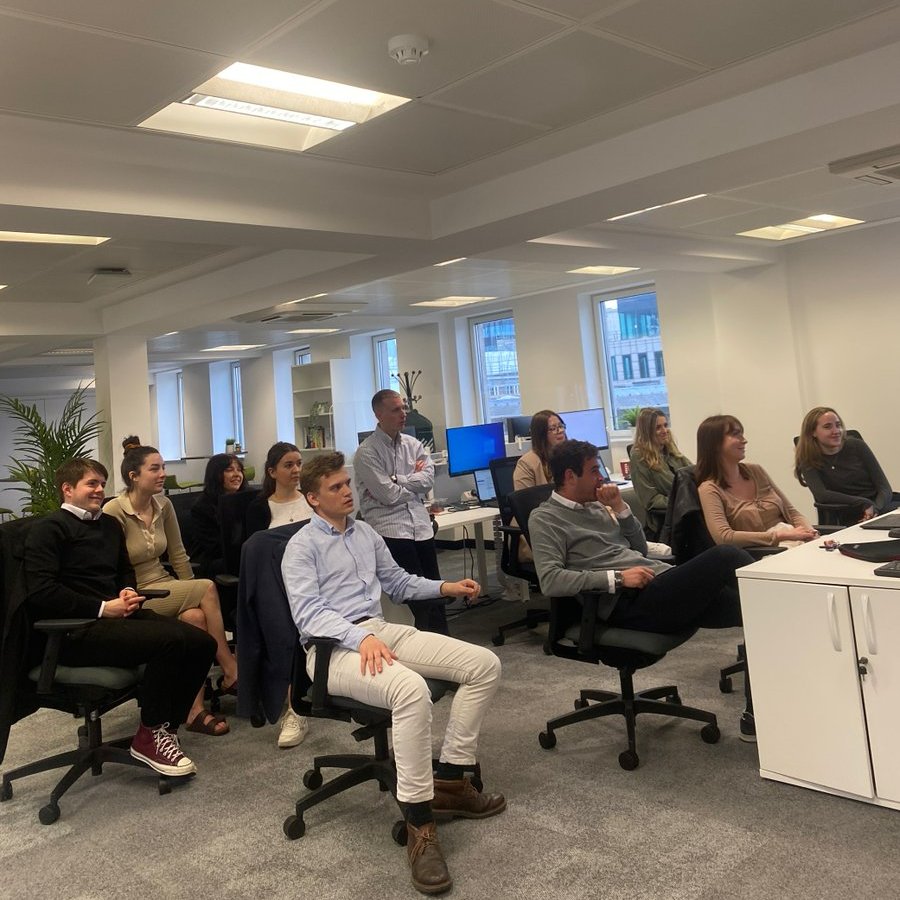 We're ready! 

The <a href="/DeHavilland/">DeHavilland</a> UK team are ready for the proposals that will be announced today in the #QueensSpeech and will be providing timely sectorial summaries and updates to their clients. 

#UKPolitics #UKPolicy #DeHavilland