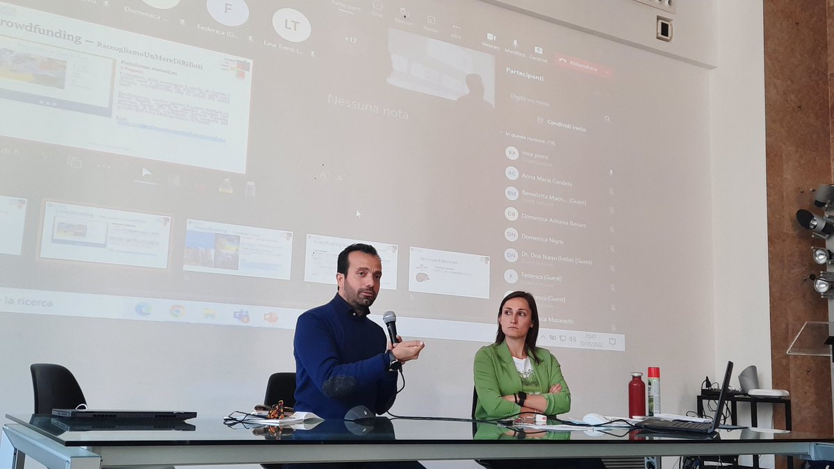 Dialogo sul #crowdfunding sociale tra <a href="/VincenzoCapasso/">Vincenzo Capasso</a> e @iaiette allo European Crowdfunding festival di Bari