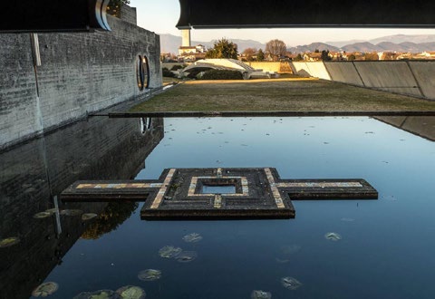 concretecentre's tweet photo. Andrew Taylor of @PatelTaylor takes #ConcreteQuarterly on a trip from the castles of North Wales to a Venetian cemetery, via the North Korean border. In #CQSpring, online now. https://t.co/McoDv71MvC #lastingimpression https://t.co/EGOtX7t3s9