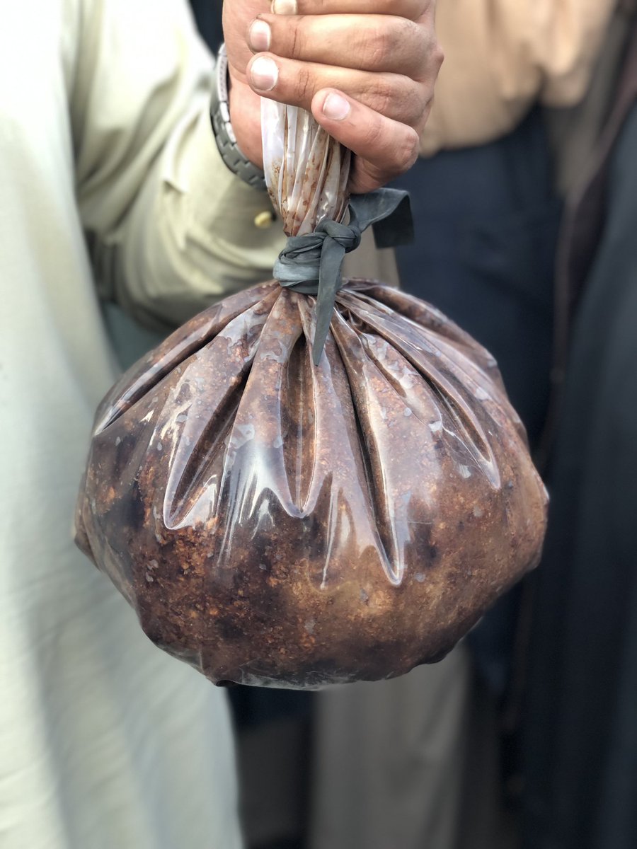 jagodagrondecka's tweet photo. dla @gazeta_wyborcza z #MusaQala, #Helmand o talibskim zakazie uprawy maku i o tym, jak wygląda w rzeczywistości - czyli nijak https://t.co/VhAAno1Nec https://t.co/cCcucTCu4O