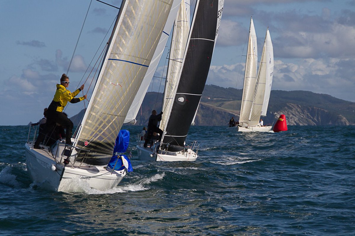 ⛵️ ¡Del 13 al 15 de mayo vuelve la 'EKP International Women's Sailing Cup'!

📌 ¡Organizada por el #RCMARSC se encuadra dentro de Liga <a href="/iberdrola/">Iberdrola</a> de Vela Femenina de la <a href="/oficial_rfev/">RFEV | Real Federación Española de Vela</a> 

Anuncio 👇🏼
rcmarsc.es/regatas/regata… 

#IWSC2022