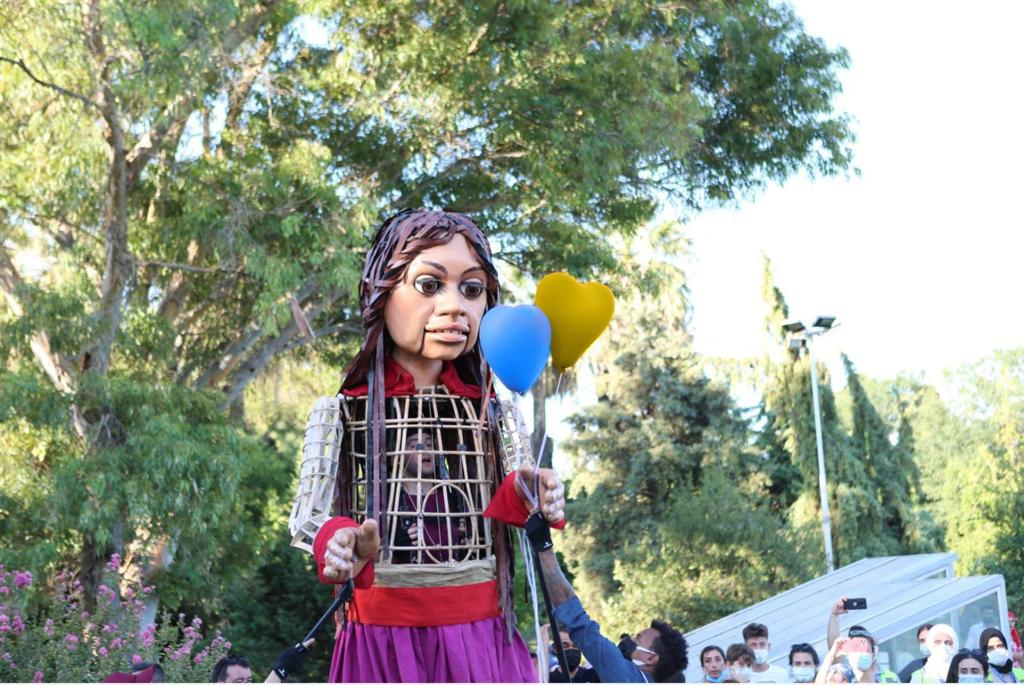 In solidarity with Ukraine, Amal has today arrived in Poland to meet displaced Ukrainian children who have had experience similar to hers in Syria. 

Explore this thread 👇to learn more about Amal's journey this week through Lublin (10/05) Przemyśl (12/05) &amp; Krakow (13/05) 💛💙