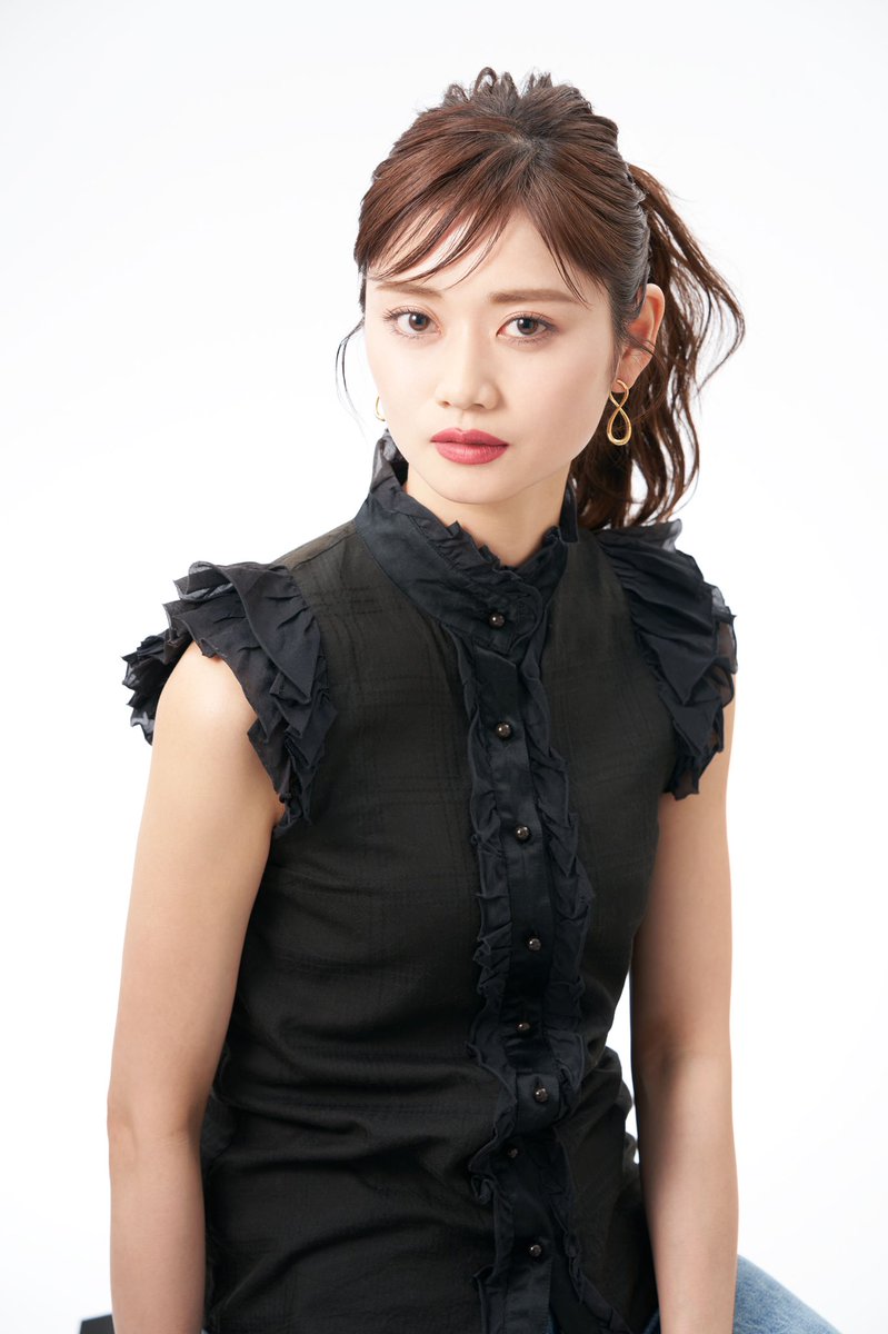 cyq_jp_official's tweet photo. 発売まであと①⓪日...!
モード感溢れるサラーキアベリー🫦
甘さと深さのあるこの色は、あなたの素の魅力をたくさん引き出してくれます🫰🏼
素のままの魅力で勝負したい...
特別な日につけて欲しいです🔥
#今日は特別 #CUPIDLIP https://t.co/Rouzgf5zRv