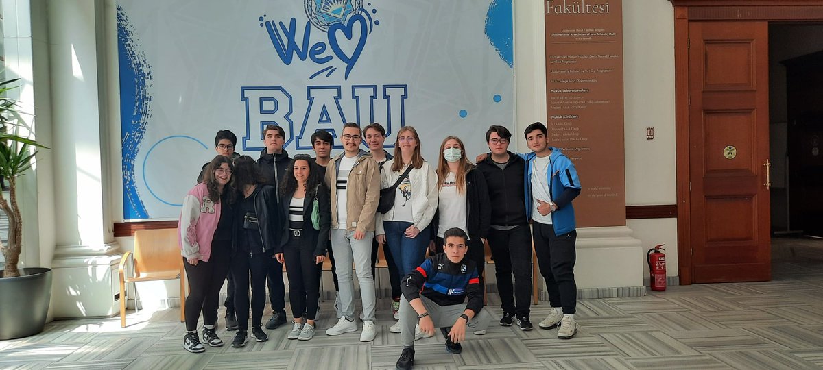 BK_Canakkale's tweet photo. Fen ve Anadolu lisesi 11.sınıf öğrencilerimiz Bahçeşehir Üniversitesi Galata ve Güney Kampüslerini ziyaret ederek hayal ettikleri üniversite ve bölümler hakkında bilgi sahibi oldular. 
#BAU #BahcesehirKoleji https://t.co/CwiLebOuxH