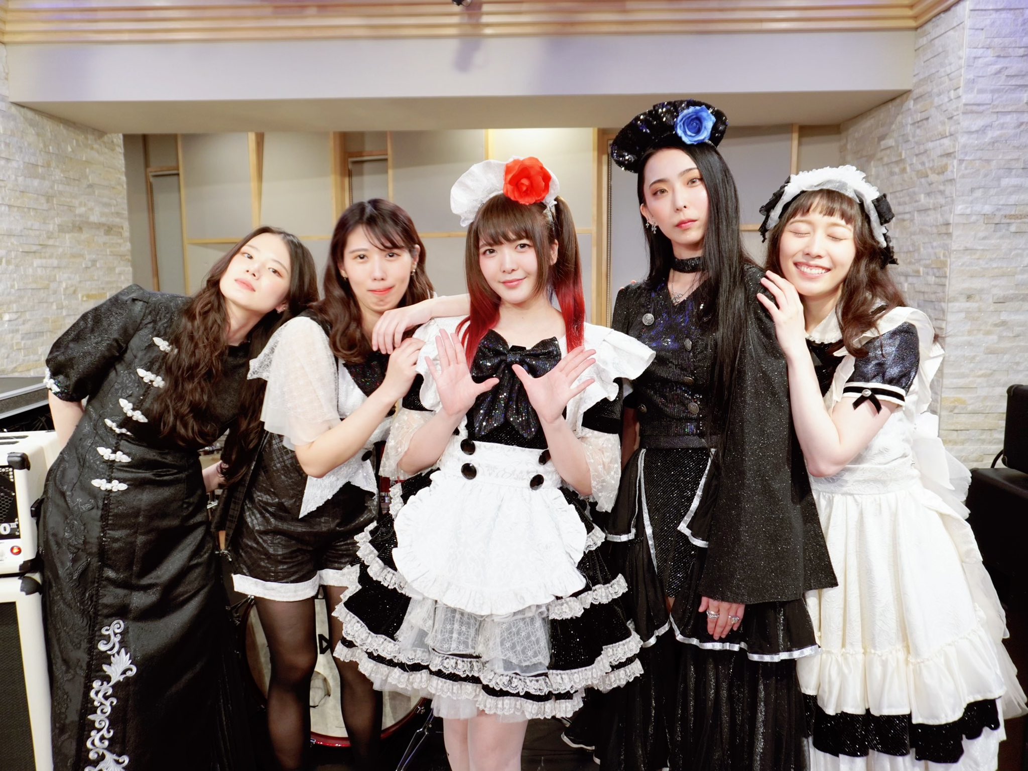 ショップBAND-MAID BAND-MAID TOKYO GARDEN 2023) (Jan.09, THEATER OKYUJI ...