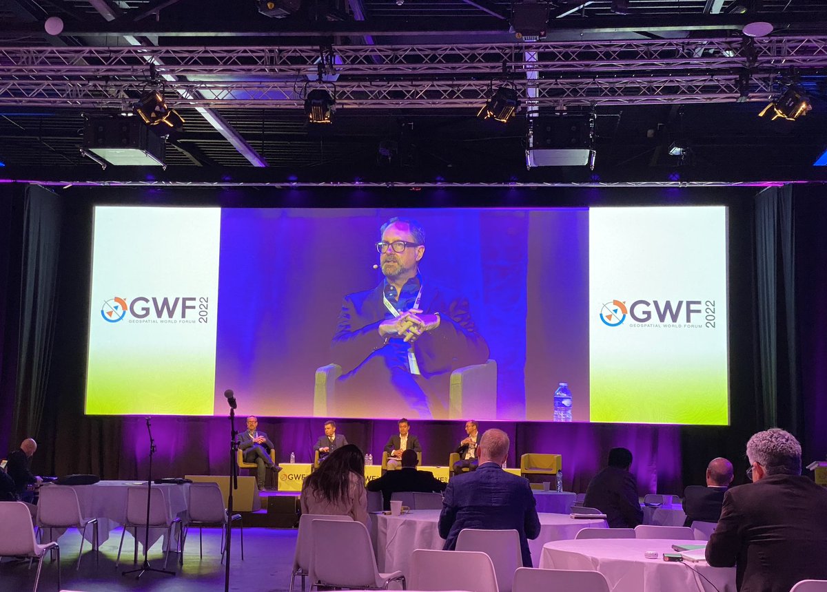 MykolaKozyr's tweet image. More big names at #geospatialworldforum - Mark Boggett, CEO of @seraphim_space 
Super exciting!