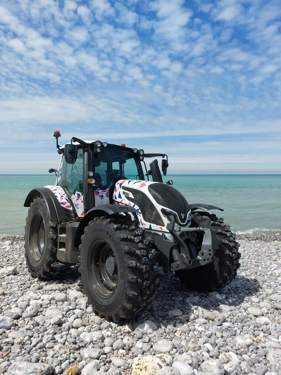 Co_Farming's tweet photo. Et petit passage sur la plage de la petite dalle, super endroit 😍🚜⛱️
@ValtraGlobal https://t.co/z2Dg0uiJrf