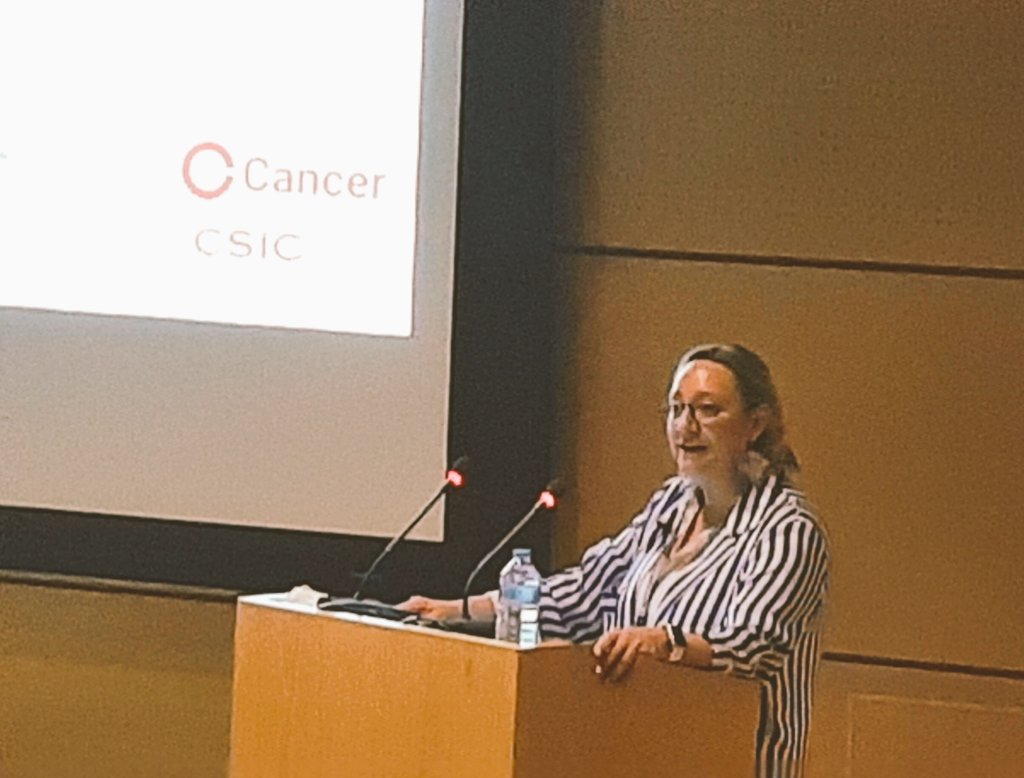 CNIOStopCancer's tweet photo. 1️⃣ Cell plasticity as a driver of kidney fibrosis and Regeneration by @NietoAngela from @NeuroAlc 
#CFM_AGING22 @CaixaResearch https://t.co/9ueZ4RVNVy