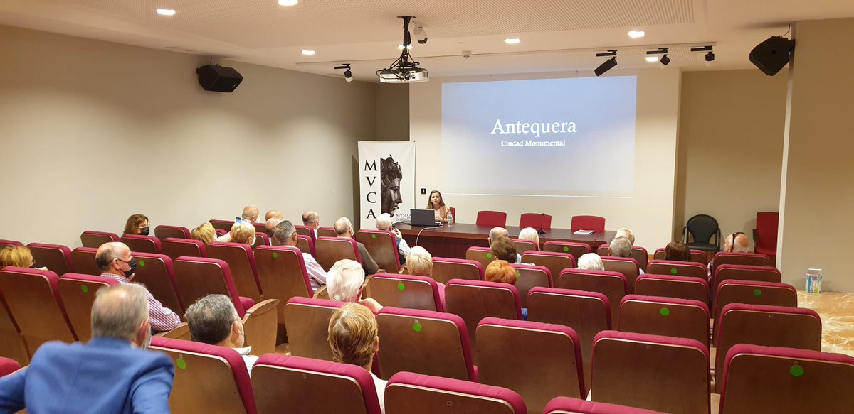 📸🏛️ Hoy han comenzado en #Antequera las Jornadas Formativas de Voluntarios Turísticos de Mayores

Una iniciativa del área de #Turismo, centrada en formar a usuarios del Centro de Participación Activa de Antequera sobre patrimonio, turismo o gastronomía

Contigo #HacemosCiudad