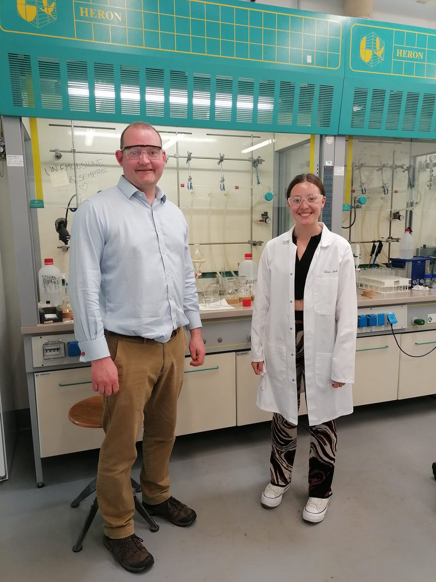 PepFolMat_Lab's tweet photo. We are honored to host Prof. Andrew Jamieson, visiting us in Rimini thanks to @louiseblack00, Erasmus student in our lab from the University of Glasgow. Thank you Professor for your amazing talk on "Rationally designed #peptidomimetics". @Ciamician_unibo https://t.co/JIv5uZqu73