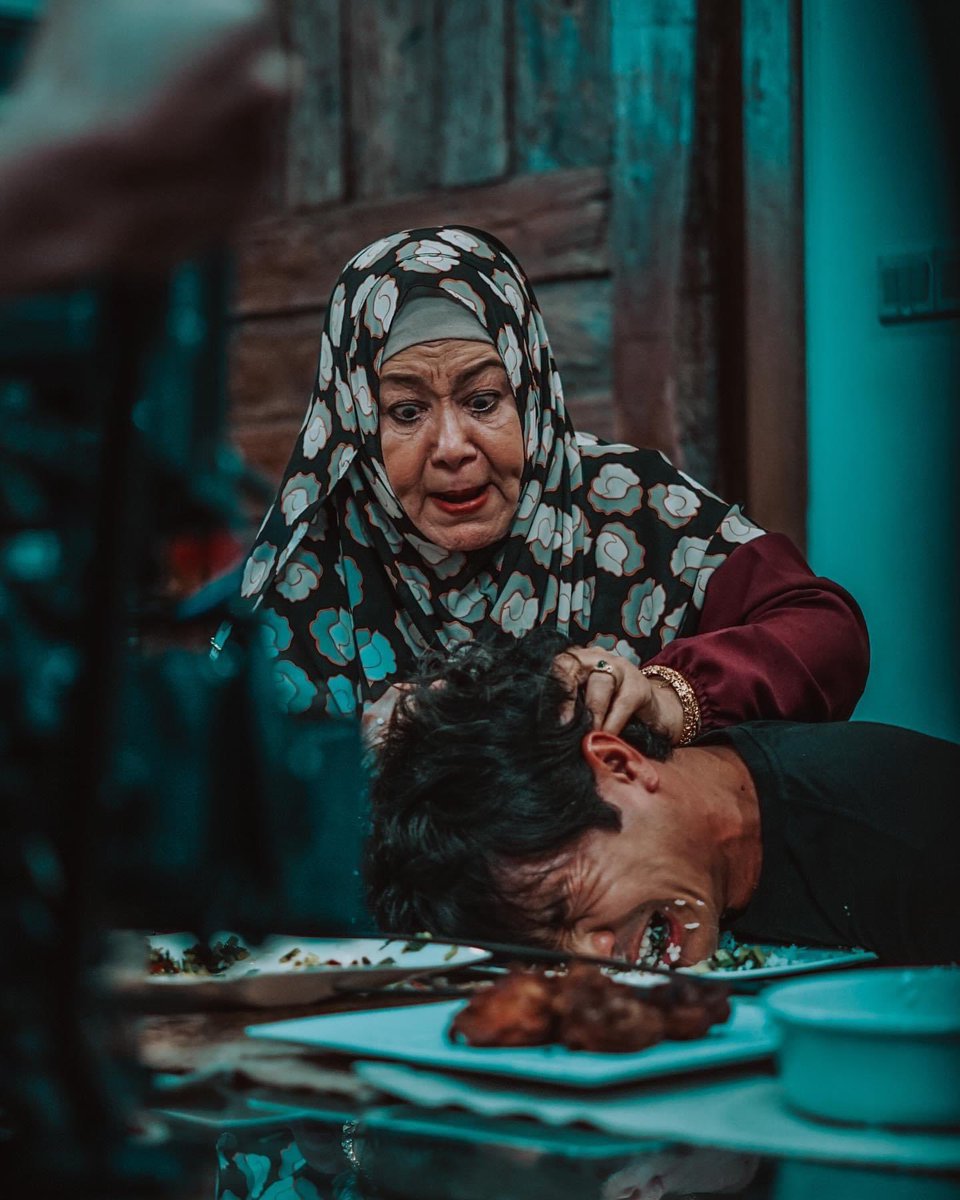 keithfoo83's tweet photo. Coming Soon โข Disebalik Dia โข ๐ฌ๐ฅ
#workinprogress
#comingsoon
#disebalikdia
#photographeritseems
#loverespectunity https://t.co/RPP6nh9Hse
