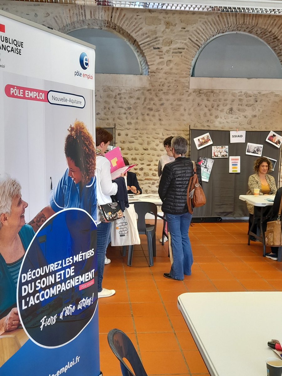 #rallyedelaidealapersonne sur #Lembeye...de belles rencontres entre salariés,  chercheurs d emploi et  #ehpadlembeye #ssiad #marpa #admr #regionnouvelleaquitaine #afec #Greta #aspectaquitaine #erip #plie #missionlocal #departementpyreneesatlantiques 
#poleemploi