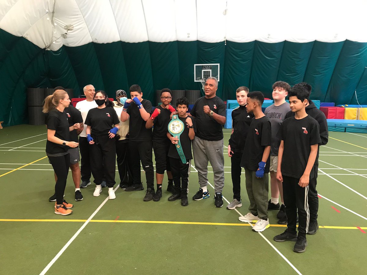 OFF THE HOOK tweet media