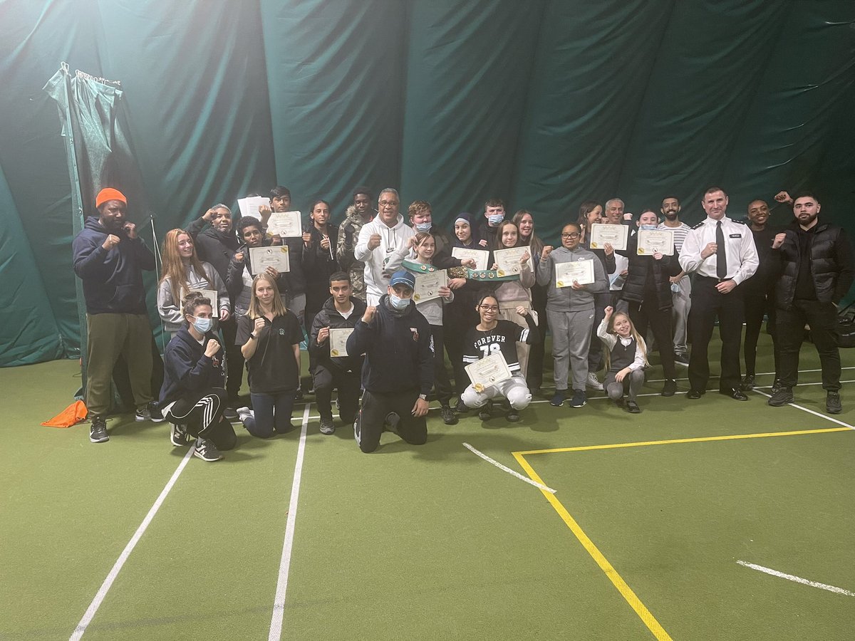 OFF THE HOOK tweet media