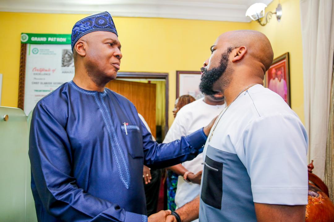 gentleola12's tweet image. Yesterday H.E Abubakar Bukola Saraki met with Lagos state PDP delegates and stakeholders, he told them his plans on how to #FixNigeria and bring #RealSolution to our Nation.

#ABS2023