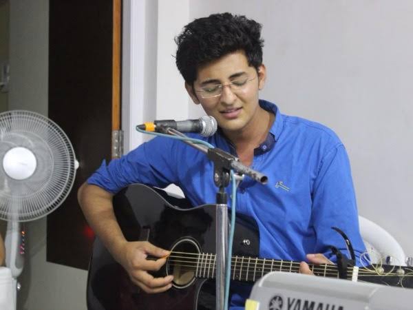 Pornika_DrDz's tweet photo. When I just look back to those golden eras during the time of Gabbu's Raw Star it's always feels me special that we all were together from 2013-2022 and many more. I pray to god that protect him @DarshanRavalDZ and his BLUE FAMILY from all the evil powers.
#ForeverTogetherWithDR https://t.co/qs8SbpzJac