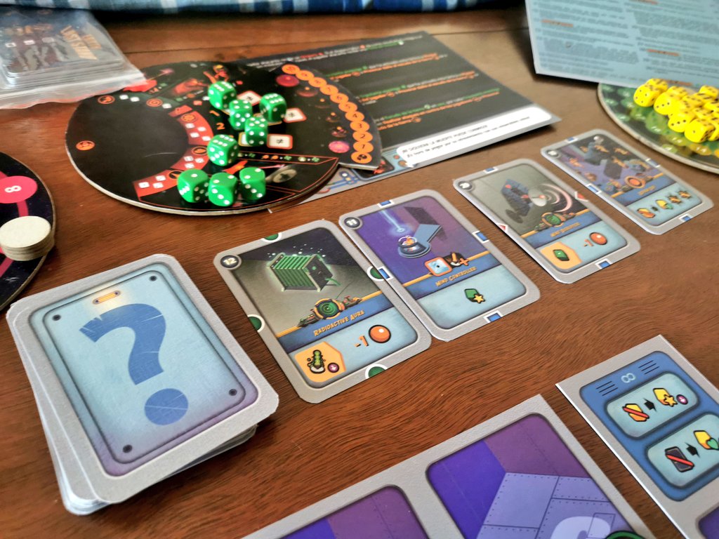 EarthLastStand_'s tweet photo. I love how it looks in real life 😍

The circular board are not ready yet. That are the old ones.

Me encanta como se ve en físico 😍

Los tablero circulares aún no están listos. Son los antiguos.

#boardgames #tabletopgames #tabletopgaming #juegosdemesa #spaces #dice #solitarie https://t.co/DkFbZepTj4