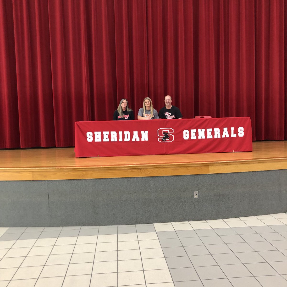 Congratulations to Shauna White on signing today to golf at Lourdes.
