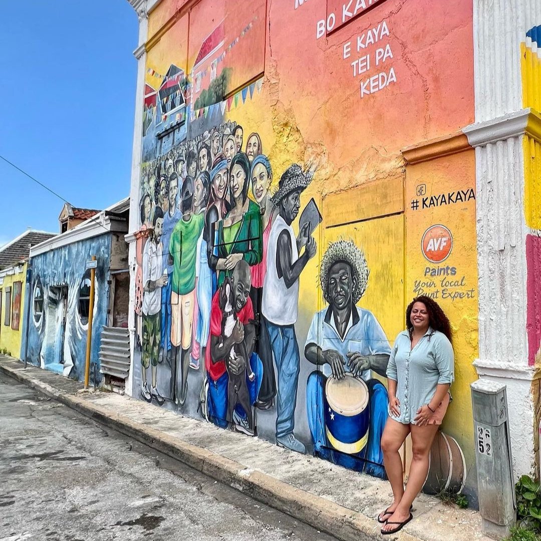 CuracaoTravel's tweet photo. #VisitorTips ➡ "The next time you are in Curaçao 🇨🇼 make sure to visit the Otrobanda area and explore all the street art this amazing country has to offer."
📸 @pelirroja_wanderer
📍 Ser'i Otrobanda, Willemstad https://t.co/n8qQq3X37u
