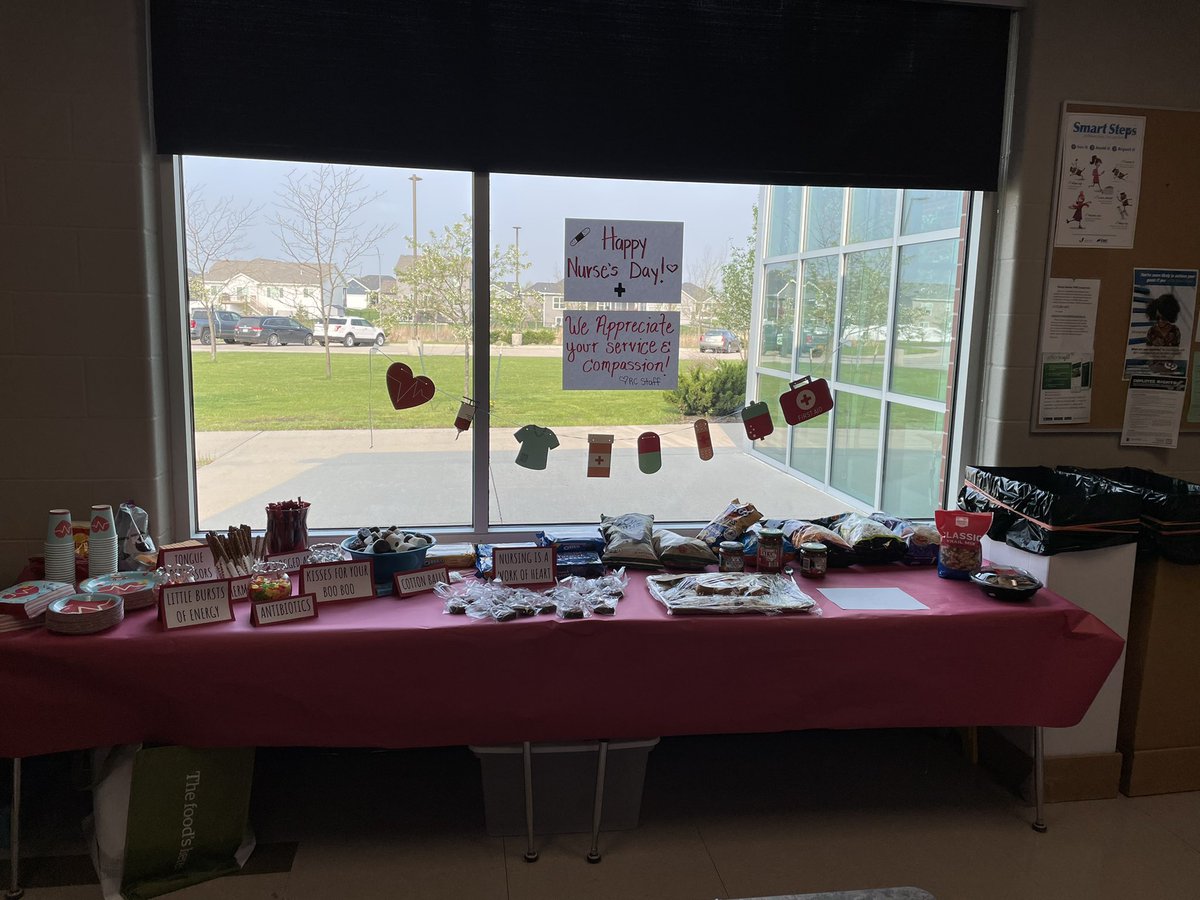 MsKoch5K's tweet photo. Happy School Nurse’s Week! Thank you to our school nurse, Anna Owens, for all you do for Rock Creek! 💞 @AnkenyRockCreek https://t.co/kWWrOnU8zt
