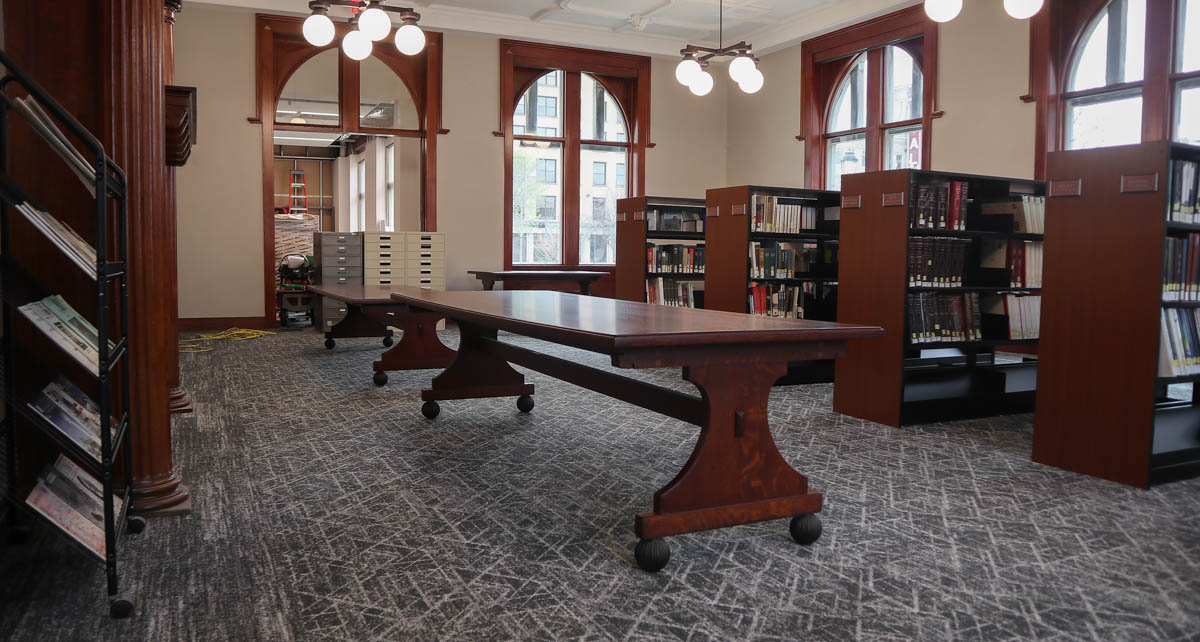 HandmadeTables's tweet photo. If you're ever at the @JolietLibrary look for the several pieces we recently refinished!
#library #libraryfurniture #libraryworkspace https://t.co/bhXOnILvbc
