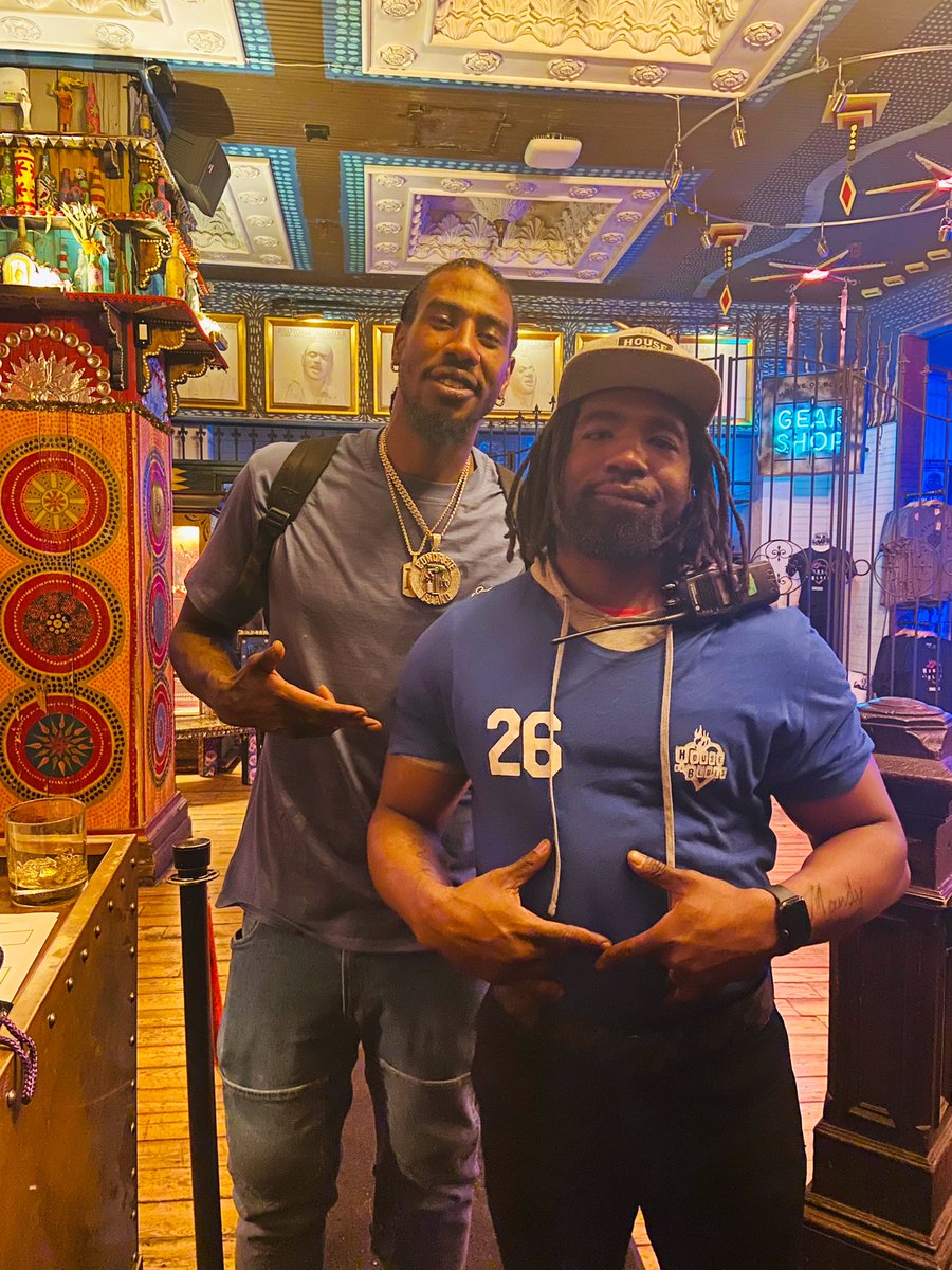tbworld1eight's tweet photo. S/O @imanshumpert #chicagoveryown https://t.co/BtXvjiGAgJ