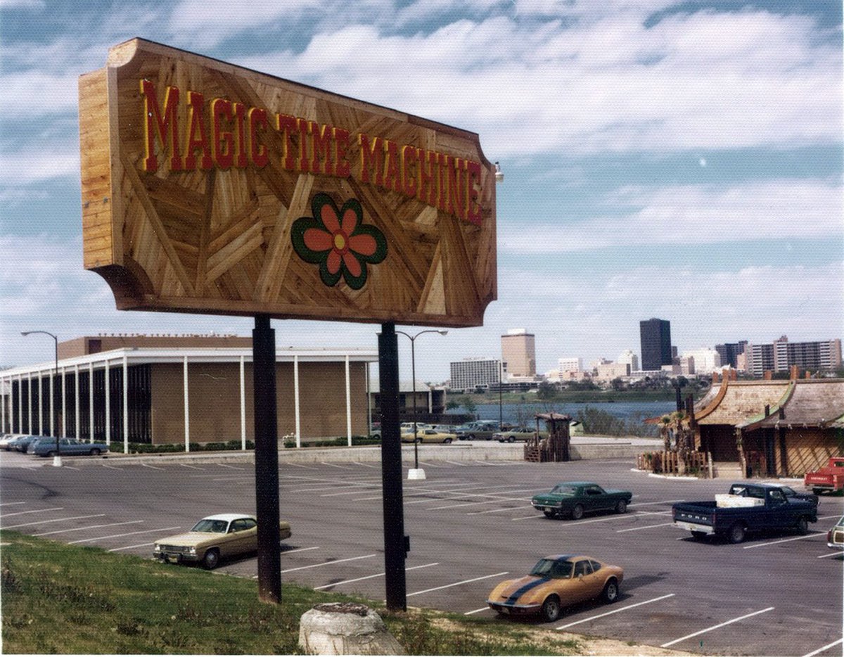 TracesofTexas's tweet photo. How many of y'all ate at the Magic Time Machine in Austin back in the 1970s? I was fortunate enough to go to this place twice as a young lad and it was a blast. I remember once our waiter was "Billy the Kidder." https://t.co/tnlkN7dBQw