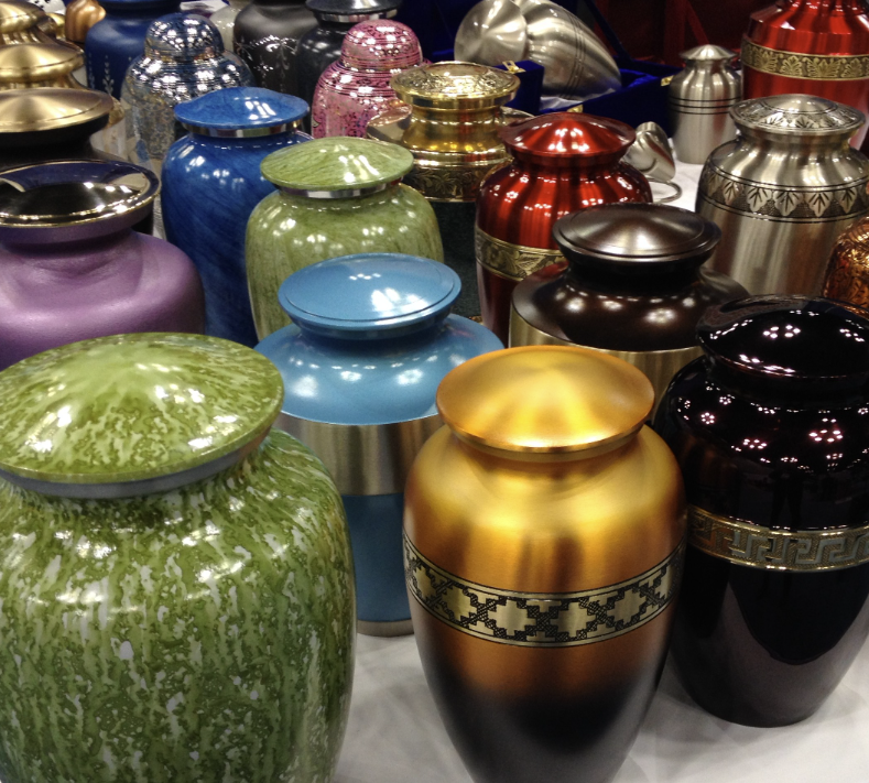 oldstonetag's tweet photo. Old Stone Tags aren't just for headstones. We offer a smaller, flexible, on-metal tag for urns and many other indoor applications. We are offering introductory special pricing and FREE shipping. Visit us at https://t.co/oe0ltXxpkv and get your tag today! https://t.co/FBhqAbZHwE