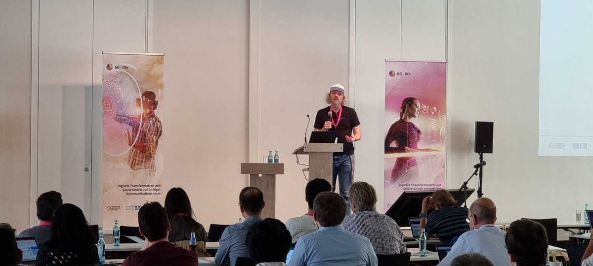 5g_lab's tweet photo. On Day 2 of the Dresden Communications Festival 2022 our second guest group joined the 6G life General Assembly with colleagues from @TU_Muenchen and @tudresden_de Happy to have you here at @MESSE_DRESDEN #dcf22 https://t.co/EZ2wRFrQmG