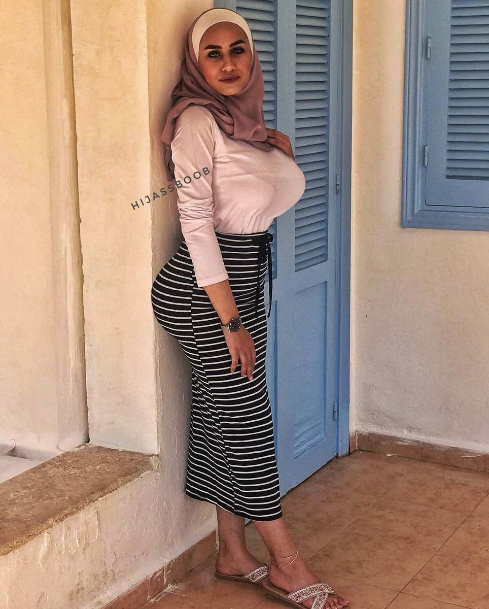 deesahar07's tweet photo. وحشني المصيف مع ام مينا ..
مينا وصحابه يخرابي عليهم اوووف 🔥 https://t.co/WOFPVHlzcS