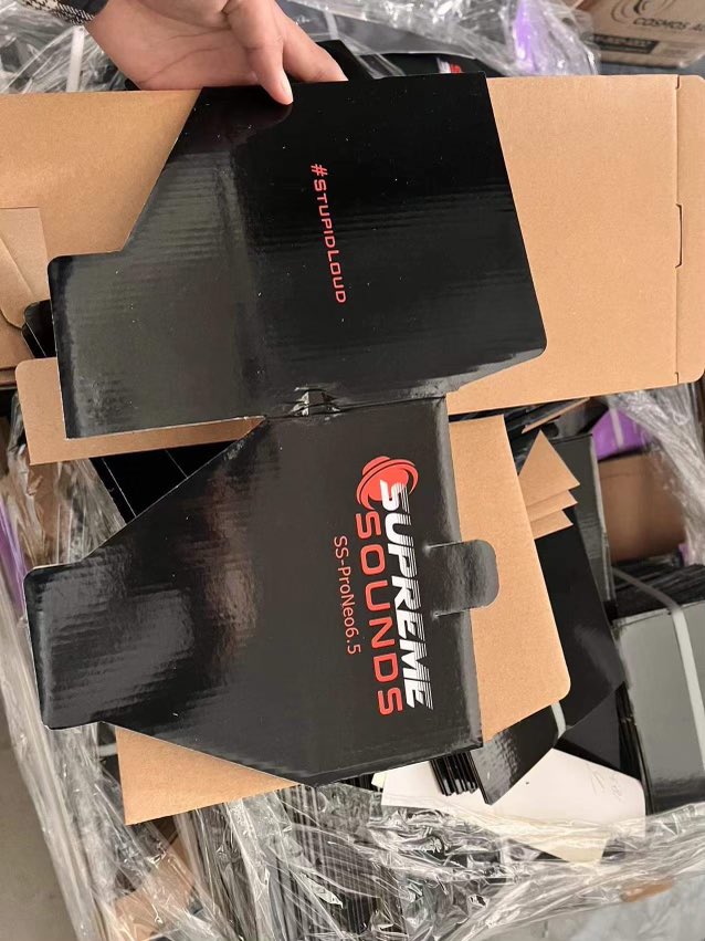 StackSSuelo's tweet photo. Hell yea new Boxes are ready ✌🏼🔥 now lets just wait till next shipment arrives 🔊🔊🔊 #SupremeSounds https://t.co/Y9QWInw0rg