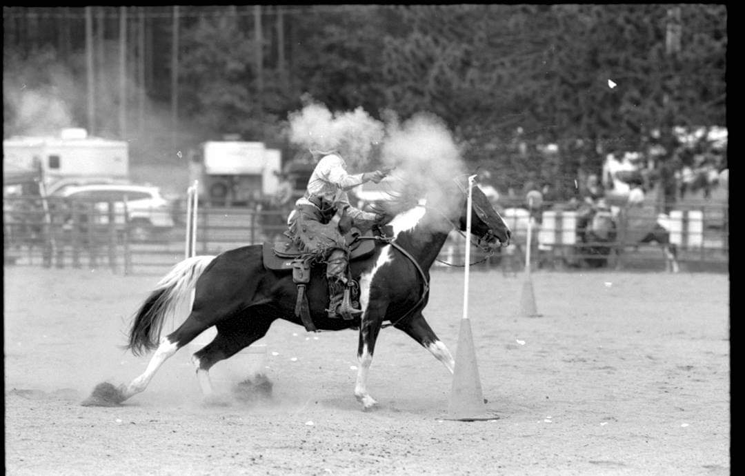teschstearsheet's tweet photo. @jjays_captions #horse #mountedshooting #cowgirl #rodeo #realcamera #blackandwhite #film #ilford #delta100 https://t.co/B7afaQoSkb