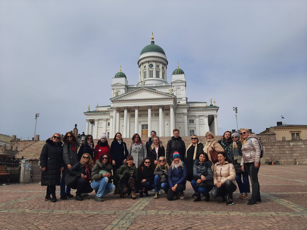 HanninenMaria's tweet photo. Welcome to my Heldinki Tour: Erasmus ITSC Teachers from all corners of the EU!! ♥️

#LoveMyJob♥️ #VisitHelsinki #Erasmus #ITC #EU #TourGuideMaria https://t.co/x5o2xEGETT
