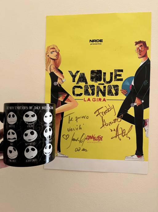 connectorhouse's tweet photo. Y hoy las tazas del día de #MañanitasNRDE son de @Rvga07 y @fred13gon 

Escucha nuestro episodio de martes aquí: 
https://t.co/1BxEMDeuxR https://t.co/MweRfBqHBK