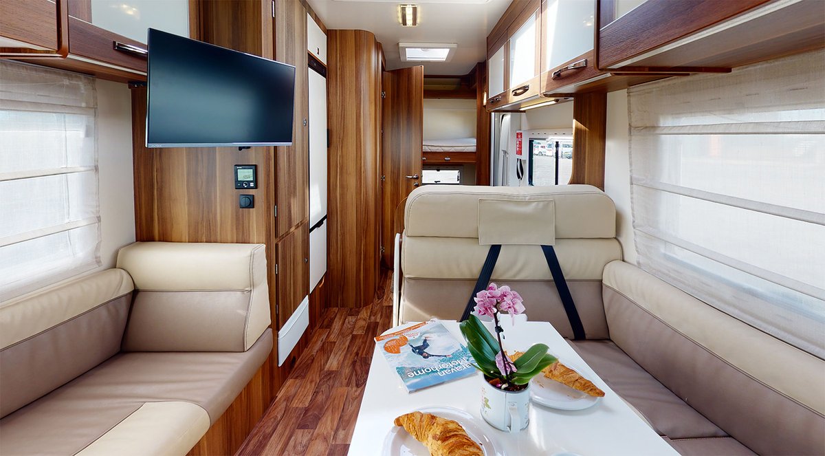 🤔 With so many different options and layouts to choose from how do you select the best motorhome or campervan for you and your needs? 
Here are the main things to consider when making your decision. 😍
ow.ly/M61L50J45fi