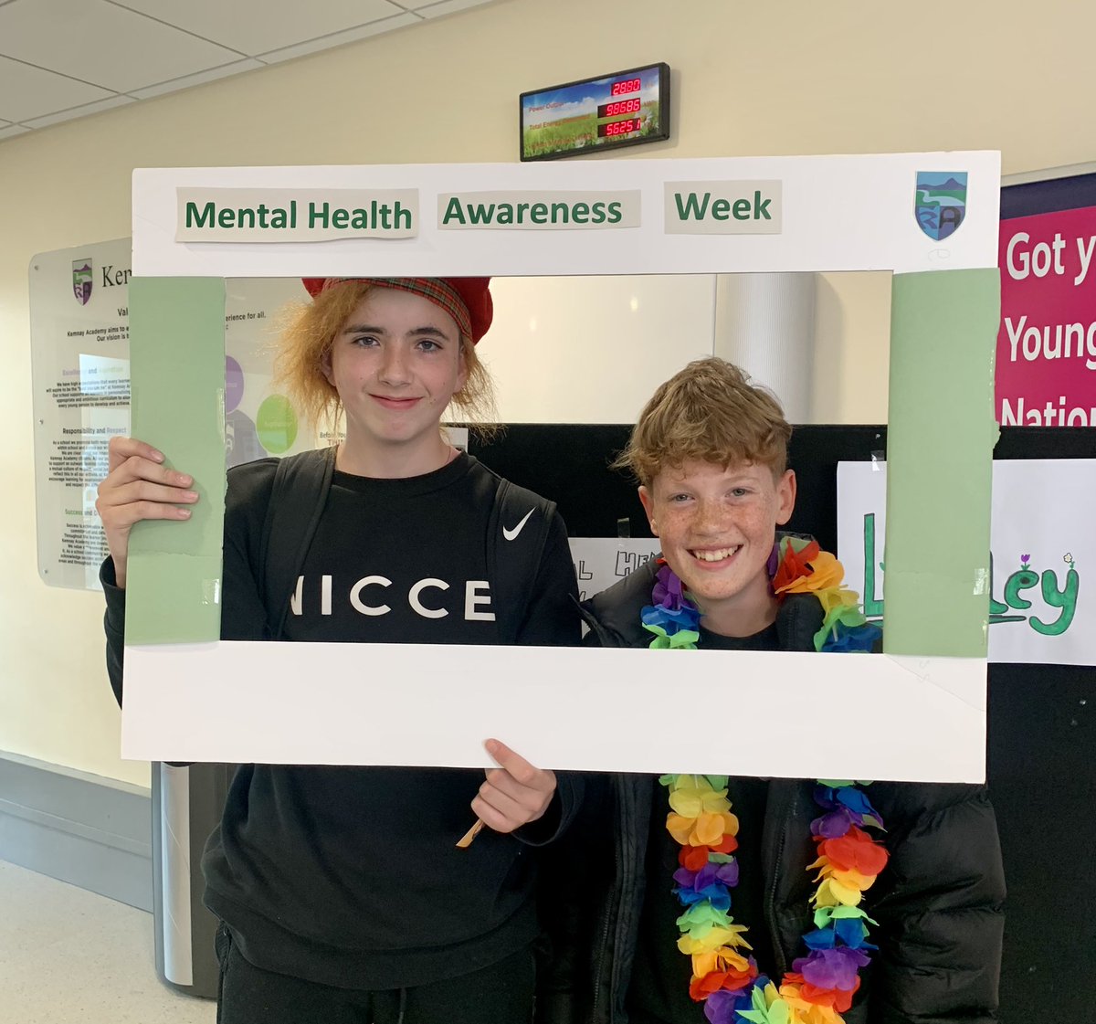 kemnayMH's tweet photo. 📸 Strike A Pose 📸

Great to see staff and pupils getting involved in the photo booth today! 

#MentalHealthAwarnessWeek https://t.co/cMt1MMSmX1