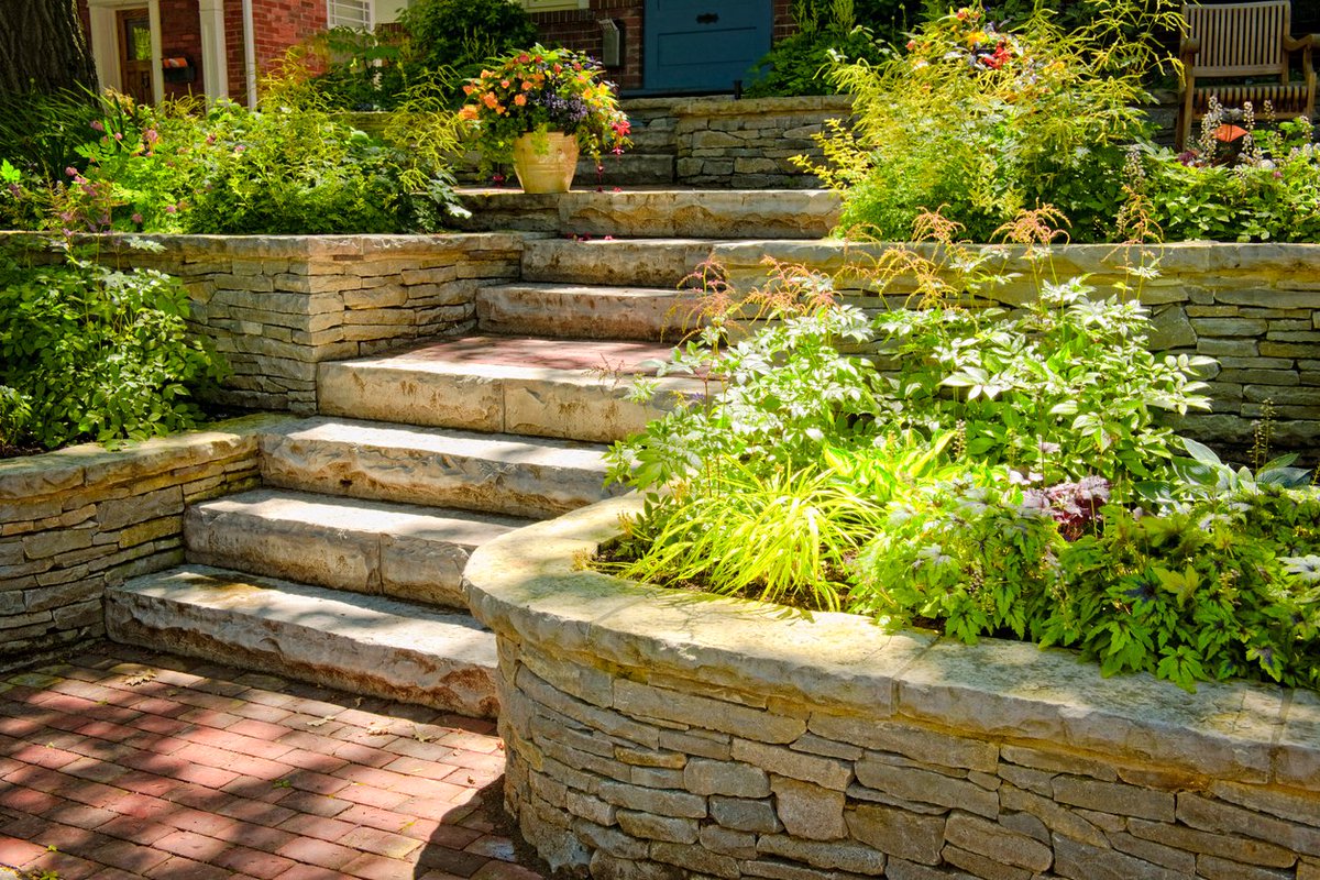 MaxwellStones's tweet photo. Paving stones and retaining walls are great ways to make your outdoor space look amazing. Check out these tips for making your home’s exterior look like a dream: https://t.co/14QkeKLyth
#maxwellstone #hardscaping #landscaping https://t.co/SxDTR62Ubx