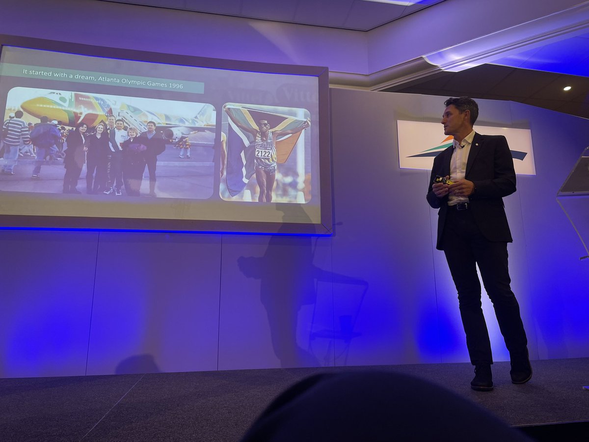MrLukeKerr's tweet photo. Inspirational talk today from @dougryd about his journey with the amazing @TeamQhubeka_ ✋🏿✋🏼 🚴🏻🚴🏾♂️ #teamqhubeka #dougryder #cycling https://t.co/i67CjB5Qo9