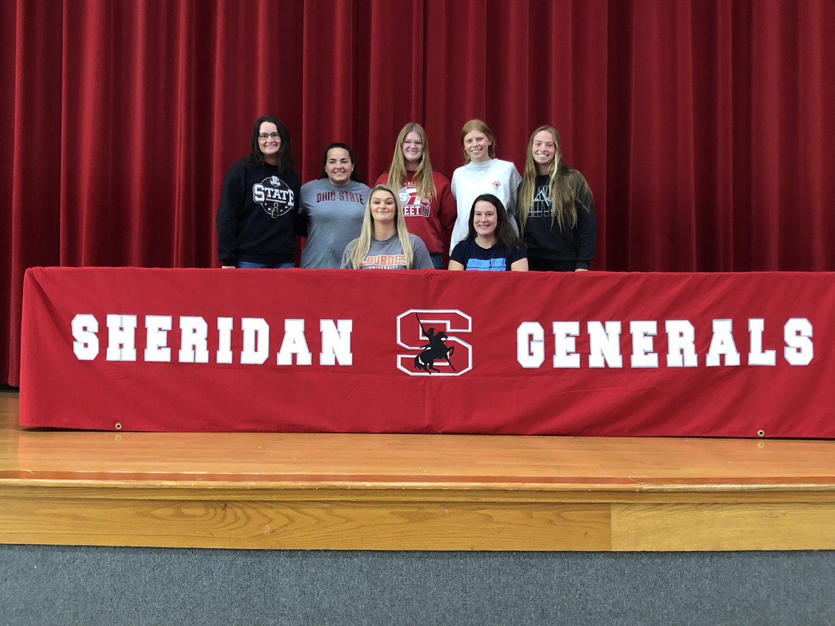 Two more golfers committed to play in college! Congratulations to Cali Baird (Shawnee State) and Shauna White (Lourdes University)! Out of the 15 SHS seniors going to play in college 4 of them are going for girls golf! #shs #shsgirlsgolf 💜🏌️‍♀️⛳️