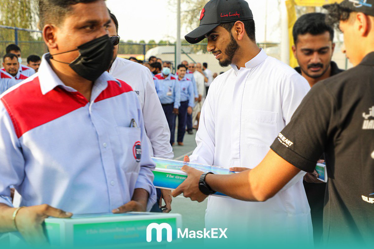 MaskEXGlobal's tweet photo. Yes, the concept of #Crypto is individual-focused, but the key to success will stay community 🌙 With MaskEX's sponsorship and help to the initiative of Dubai's @rta_dubai , 2000 drivers have got boxes of goodness to celebrate the spirit of #Ramadan  🤩

#MaskEX #MaskEXWallet https://t.co/Iayk6yzd8S