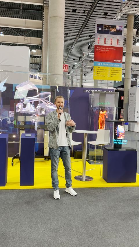re_sauce_'s tweet photo. @rAVePubs interviewing the team at @HYPERVSN during Integrated Systems Europe @ISE_Show what a show so far! #avtweeps #ise2022 #isebarcelona #ise #pr #pragency #resauce https://t.co/vnocqBNfJe