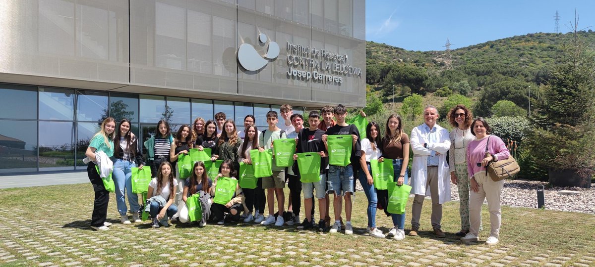 Manel Esteller (@manelesteller) on Twitter photo Ens fa il·lusió haver rebut al <a href="/CarrerasIJC/">Josep Carreras Leukaemia Research Institute (IJC)</a> alumnes de 4art ESO de l’escola Mare de Deu de la Mercè <a href="/mercedaries/">Mercedàries St Feliu</a> de Sant Feliu de Llobregat, els nostres investigadors <a href="/gaelroueBCN/">Gaël Roué</a> i @belverlab els han fet participar de la vida del centre dins el programa #Insticiència Ens fa il·lusió haver rebut al <a href="/CarrerasIJC/">Josep Carreras Leukaemia Research Institute (IJC)</a> alumnes de 4art ESO de l’escola Mare de Deu de la Mercè <a href="/mercedaries/">Mercedàries St Feliu</a> de Sant Feliu de Llobregat, els nostres investigadors <a href="/gaelroueBCN/">Gaël Roué</a> i @belverlab els han fet participar de la vida del centre dins el programa #Insticiència
