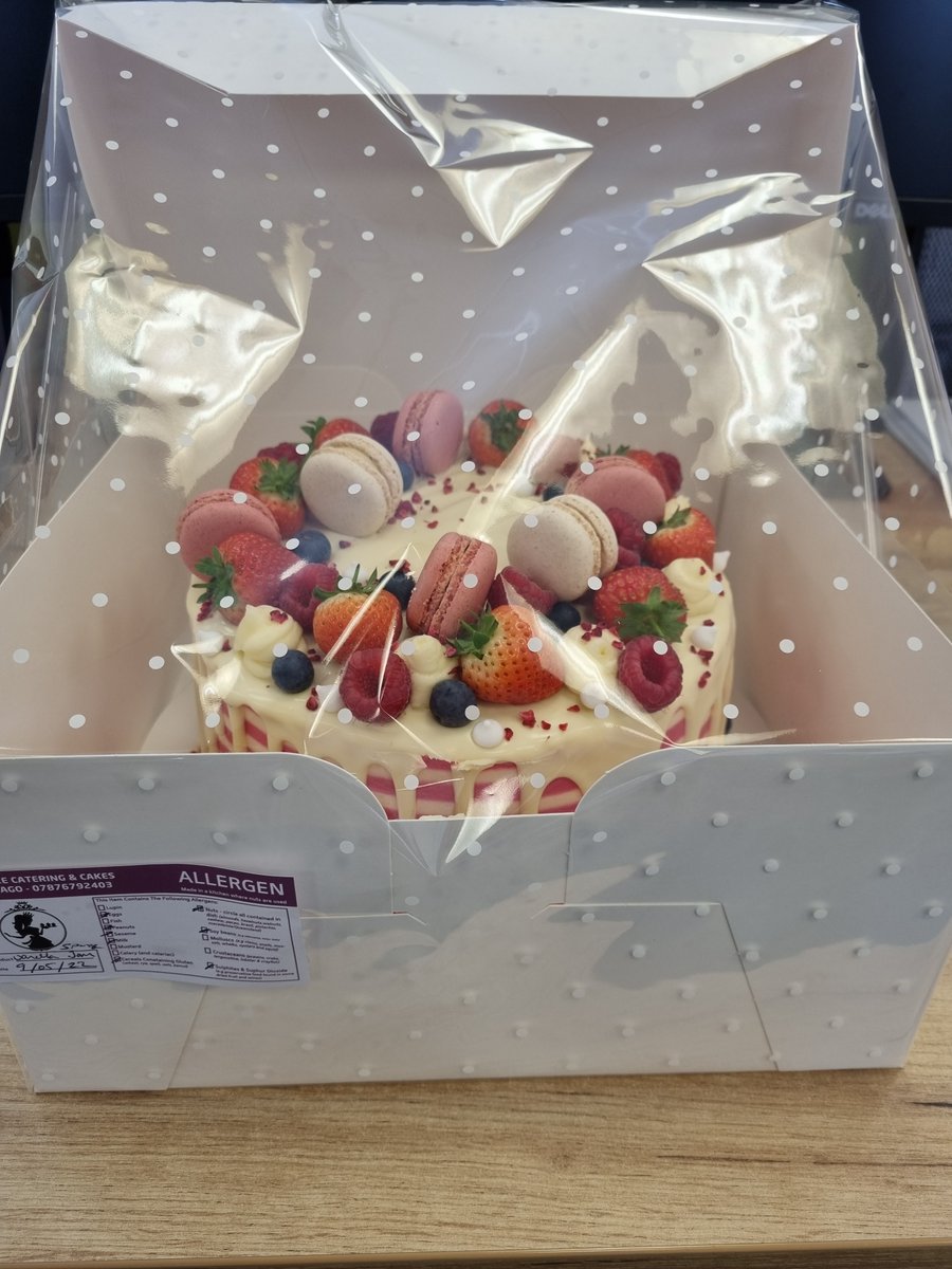 THLAccountancy's tweet photo. Look at this beautiful vanilla jam sponge cake, we have been blessed by another creation of Iagos Cafe! A big thank you to @cjslandscapesltd for bringing in this office goodie, went down in no time.

#blessed https://t.co/8TsCpXILdv