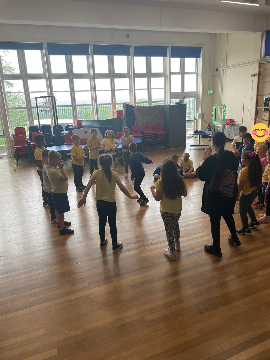 portmeadp's tweet photo. Thank you to @DanceUDOIT for our first dance session yesterday! We had so much fun! #pmdpthanks #pmdphhwb #pmdpy34 https://t.co/C86WbHXx3Q