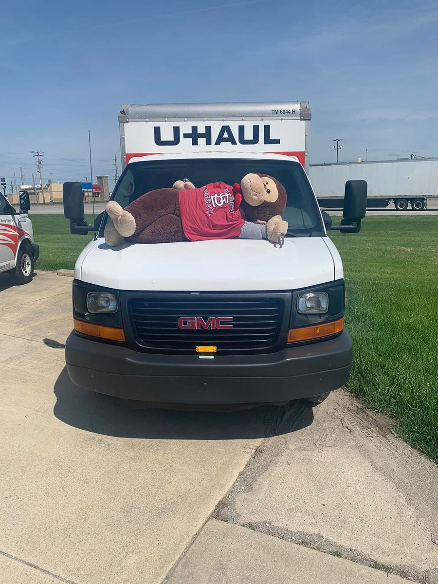 marlin_monkey's tweet photo. Check me out modeling this @uhaul  truck! We have them at our locations to help you move! Call 618.566.4505 #storage #selfstorage #StoreSTL #RVstorage #BoatStorage #ColumbiaIL #Bridgeview #MascoutahIL #BellevilleIL #TroyIL #DupoIL #CahokiaIL #UHAUL #moving  #MarlinMonkey https://t.co/qrU9SNETJe