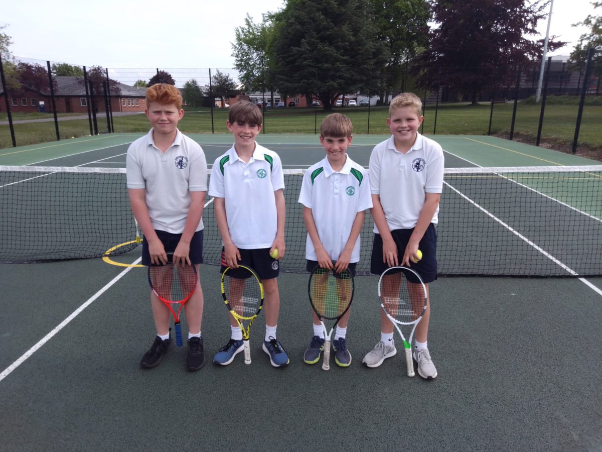 ThorngroveSport's tweet photo. First tennis match for Thorngrove since 2019. The U13 boys came away from Pangbourne with a narrow defeat after a nail biting loss in a deciding shoot out Tie Break to decide the fixture @PangCollSport #TennisIsBack #TeamSport #GoThorngrove 💚💙 @ThorngrovePrep https://t.co/5Rl7rrLxsa